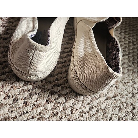 BOBS from Skechers Memory Foam High Jinx Womens Sz 8 Espadrille Slip On Shoes - Picture 8 of 12